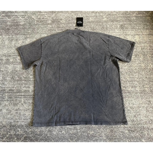 Boohoo Man Official Man Mens XL Graphic Tee Shirt Gray Foil Extended Neck NWT M9 - Picture 2 of 8